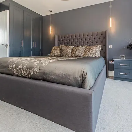 Ocean View,kinsale, Hosted By Exquisite Homes, Sleeps 22 Ferienhaus