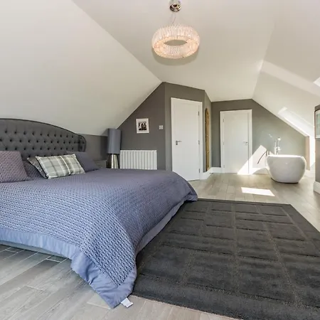Ocean View,kinsale, Hosted By Exquisite Homes, Sleeps 22 Ferienhaus *
