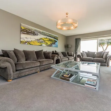 Ocean View,kinsale, Hosted By Exquisite Homes, Sleeps 22 Ferienhaus *
