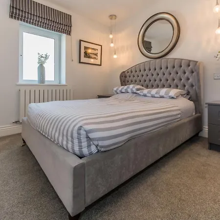 Ocean View,kinsale, Hosted By Exquisite Homes, Sleeps 22 Ferienhaus *
