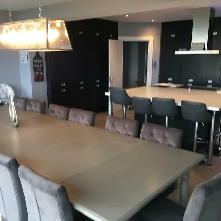 Ocean View,kinsale, Hosted By Exquisite Homes, Sleeps 22 Ferienhaus